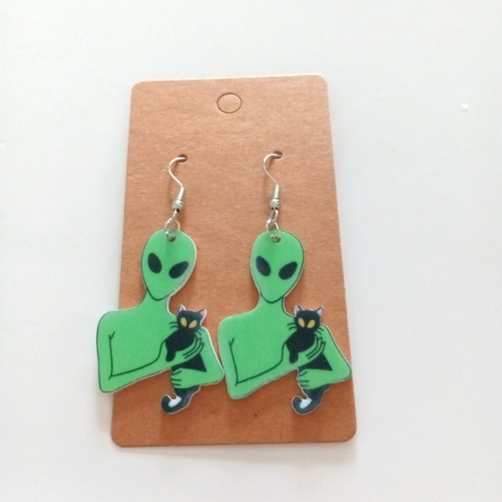 Fashion Jewelry Alien And Cat Dangle Earrings